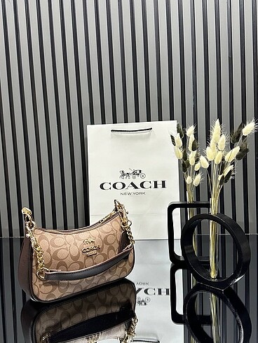 COACH