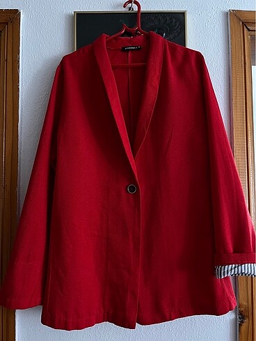 Kırmızı keten blazer