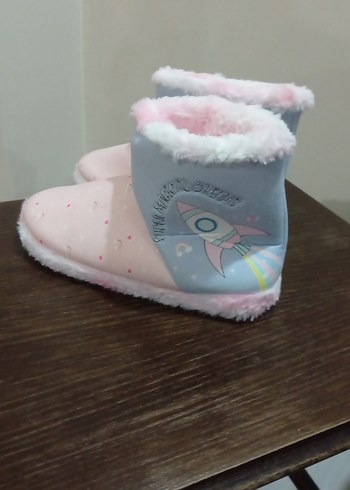 Kız Çocuk Pembe Peluş Ev Terliği - Görsel 3