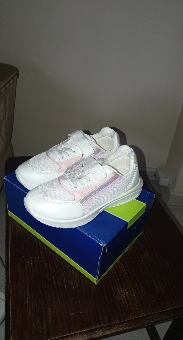 Kız Çocuk Beyaz Cırt Cırtlı Spor Ayakkabı - Görsel 3