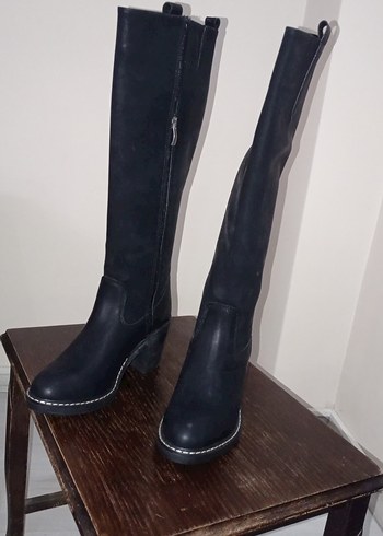 Siyah Süet Tokalı Dizüstü Blok Topuklu Çizme - Görsel 4