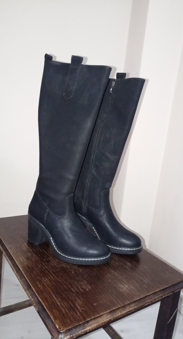 Siyah Süet Tokalı Dizüstü Blok Topuklu Çizme - Görsel 2