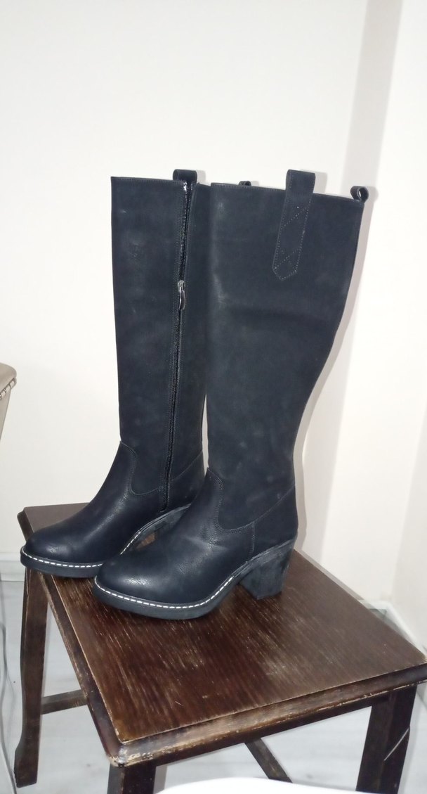 Siyah Süet Tokalı Dizüstü Blok Topuklu Çizme - Görsel 3