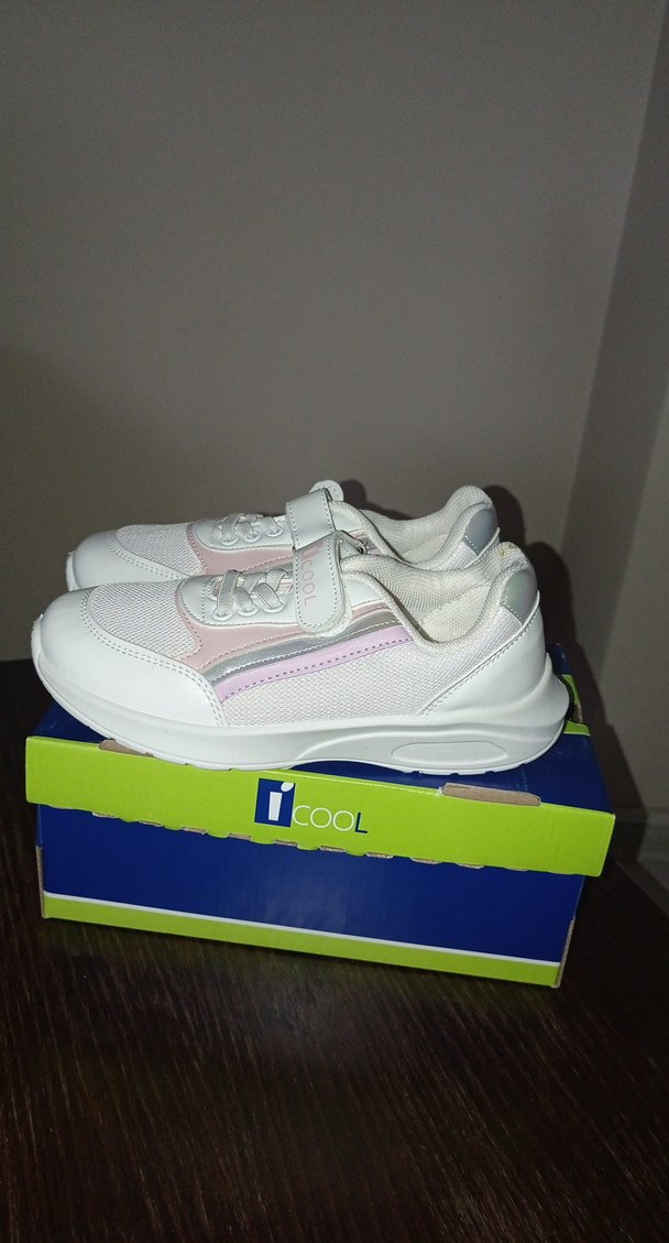 Kız Çocuk Beyaz Pastel Bağcıksız Spor Ayakkabı - Görsel 2