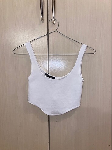 Beyaz Askılı Crop Top