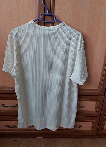 l Beden ZARA T-shirt fitilli rahat kumaş kırık beyaz (L)