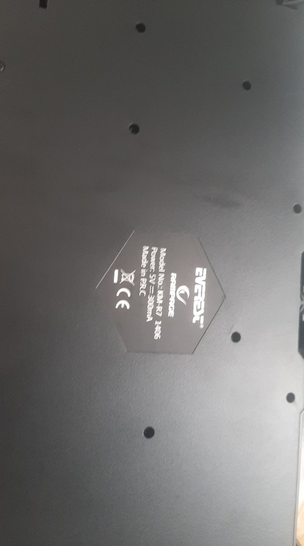 Mavi LED aydınlatmalı oyun klavyesi - Görsel 4