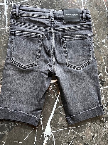 9 Yaş Beden Zara Erkek Çocuk Kot Şort