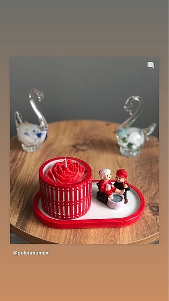 Kırmızılı set