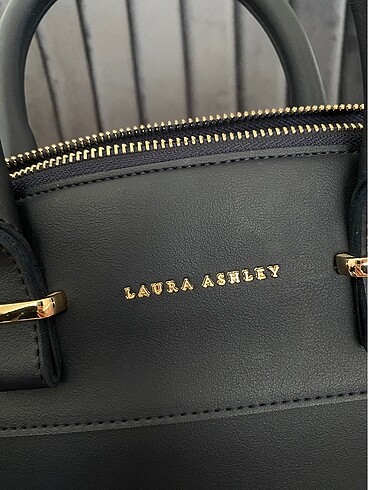  Beden lacivert Renk Laura Ashley çanta