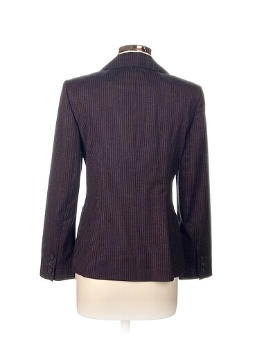 40 Beden ipekyol Blazer %70 İndirimli.