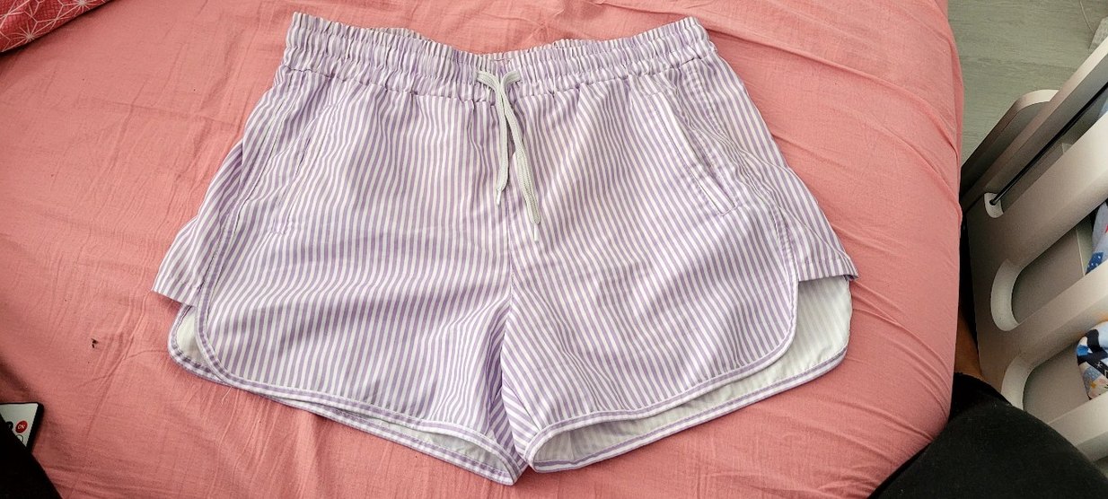 Lila Çizgili Deniz Şortu - Görsel 2