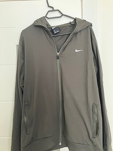 l/xl Beden Nike eşofman üstü/zip ceket