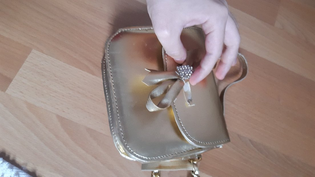 Altın Renk Zincir Detaylı Deri kiz cocuk  Çanta - Görsel 2