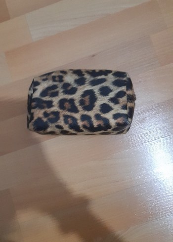 Mango Kahverengi Leopar Desenli Deri Makyaj Çantası