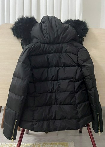 Siyah Kürklü Kadın Kışlık Mont şapkası cikartilabiliyor - Görsel 2