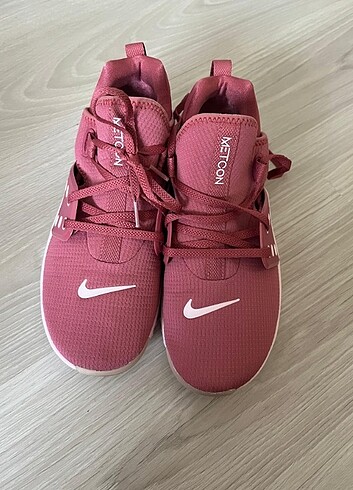 Nike bordo orijinal spor ayakkabı