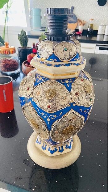 Abajur altı