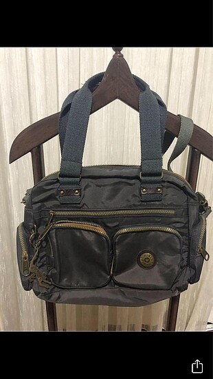 Kipling kol çantası