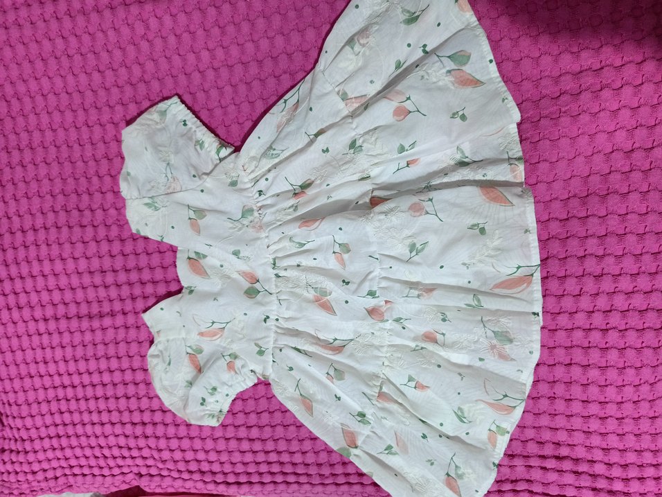 Beyaz Nakışlı Fırfırlı Kız Elbisesi - Görsel 2