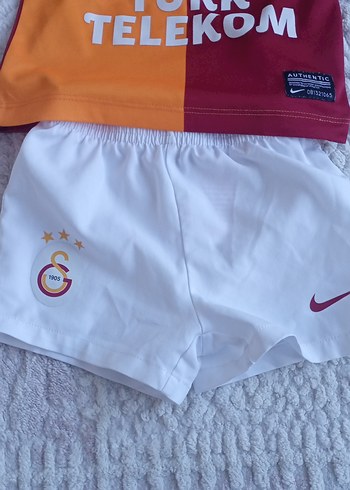 xs Beden Galatasaray Kısa Kollu Çocuk Forma Takımı