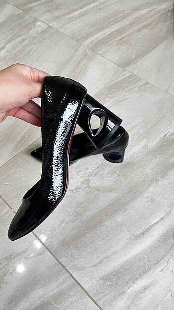 Siyah stiletto