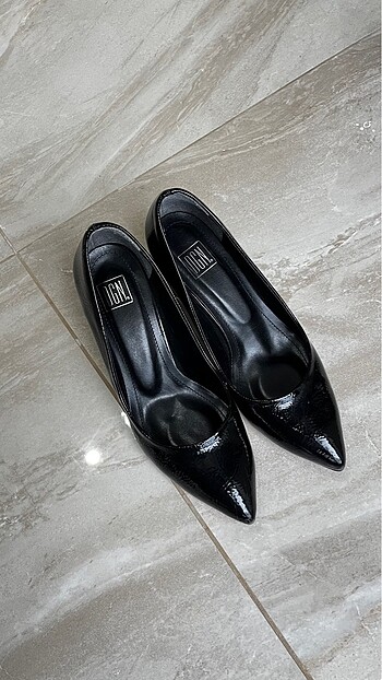 Diğer Siyah stiletto