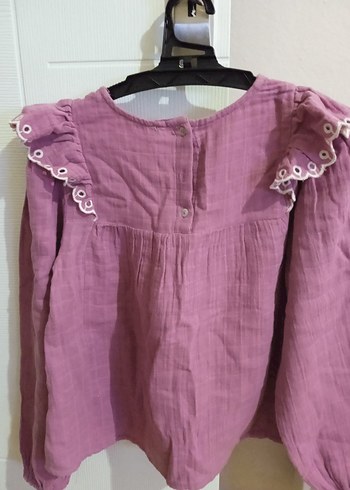 Mor Nakışlı Fırfırlı Kız Bluzu - Görsel 2