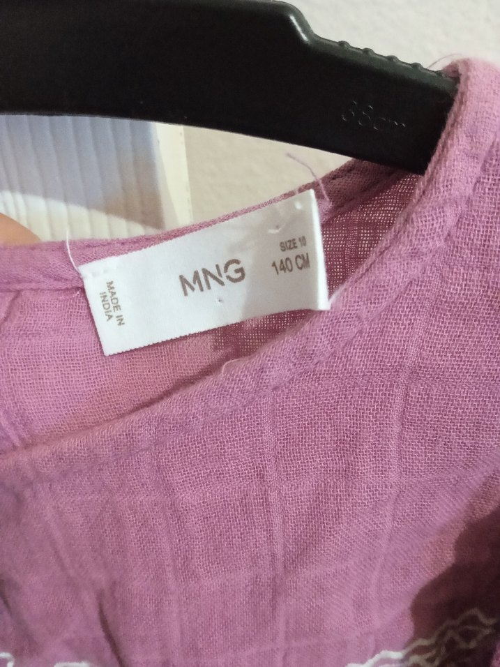 Mor Nakışlı Fırfırlı Kız Bluzu - Görsel 3