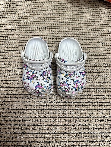 22 numara Kız Çocuk Crocs Terlik