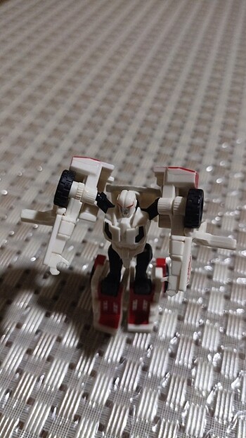  Transformers mini dönüşebilen araba bu fiyata kaçmaz 
