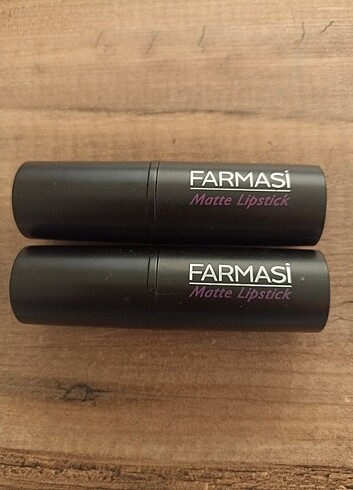 Farmasi Farmasi mat ruj
