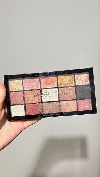 Revolution Revolution Reloaded Palette Affection Far Paleti