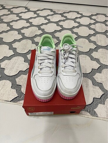Puma Puma carina spor ayakkabı