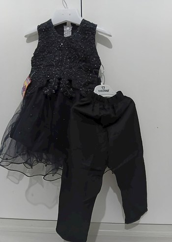 Kız Çocuk Siyah Nakışlı Fırfırlı Elbise - Görsel 3