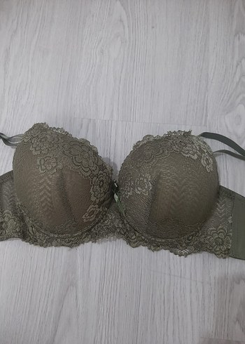 Butik ürünüdür Bej Dantelli Bohem Midi Sütyen