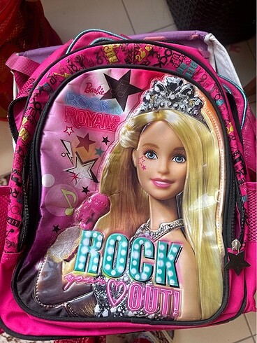 Barbie okul çantası