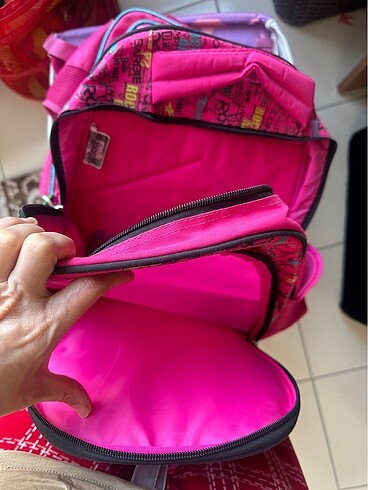  Barbie okul çantası
