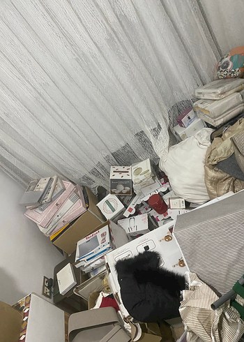Toplu ürün yıkılan dükkanımın ürünleri toplu 200bin