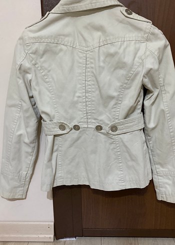 Düğmeli Bej Kadın Ceket - Görsel 3