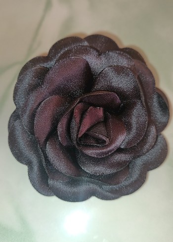 choker ve broş yapmak için çiçek