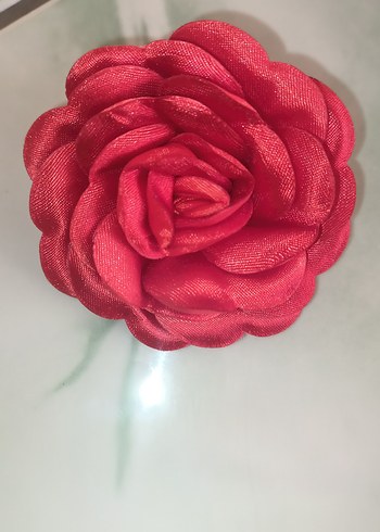Diğer choker ve broş yapmak için çiçek