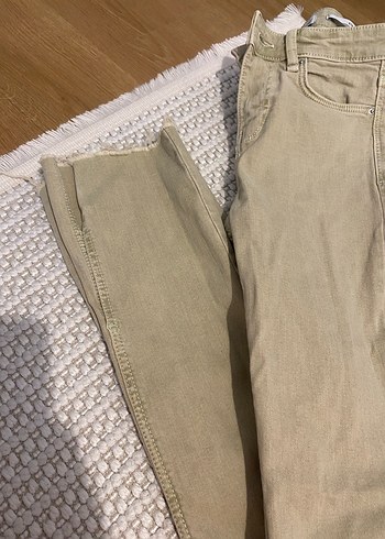 32 Beden Bej Kadın Normal Boy Dar Kesim Kesik Paça Kot Pantolon