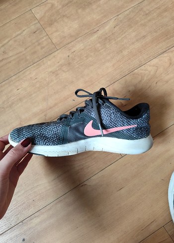 38 Beden Gri Bağcıklı nike Kadın Spor Ayakkabı