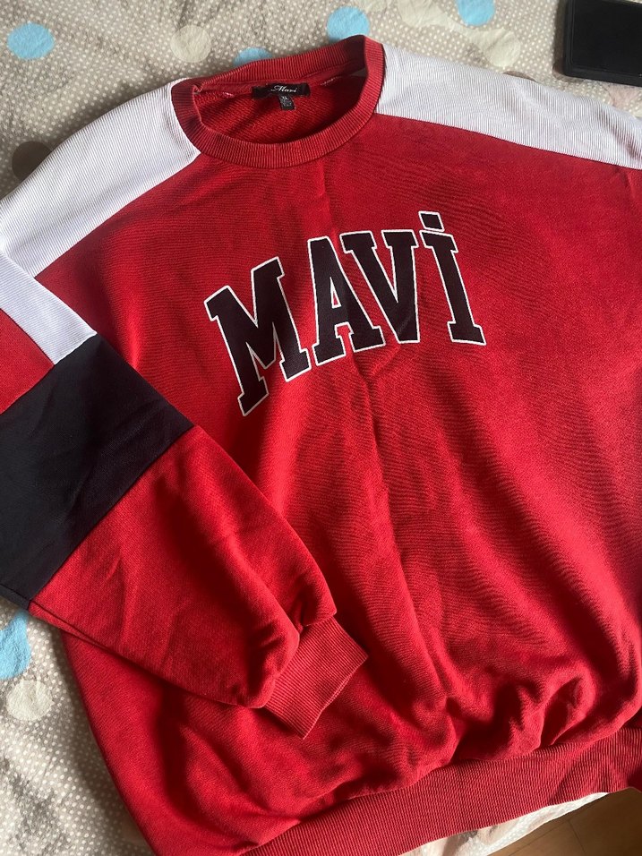 Kırmızı Mavi Baskılı Kadın Sweatshirt - Görsel 2