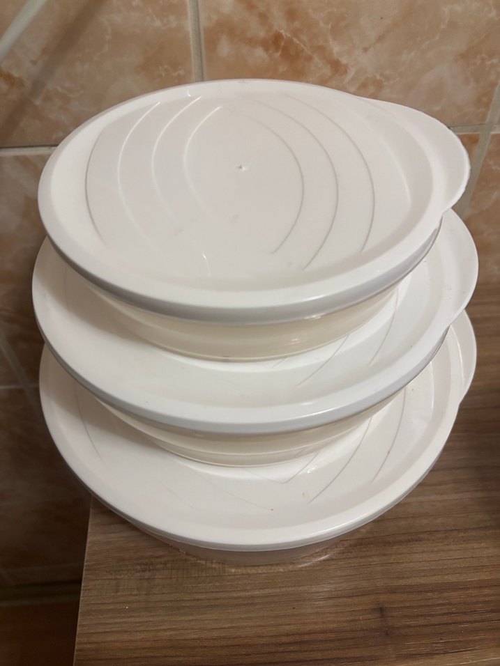 Beyaz Yuvarlak Plastik Saklama Kapları Seti - Görsel 2