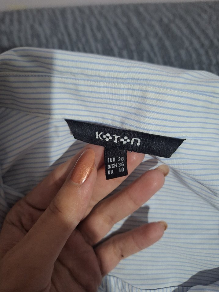 Düğmeli Kadın Gömlek - Görsel 2