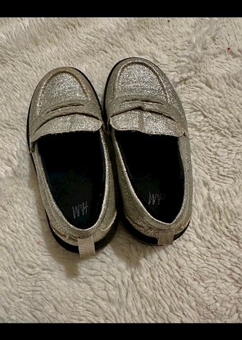 Kız Çocuk Gri Cırtcırtlı Loafer Ayakkabı - Görsel 2