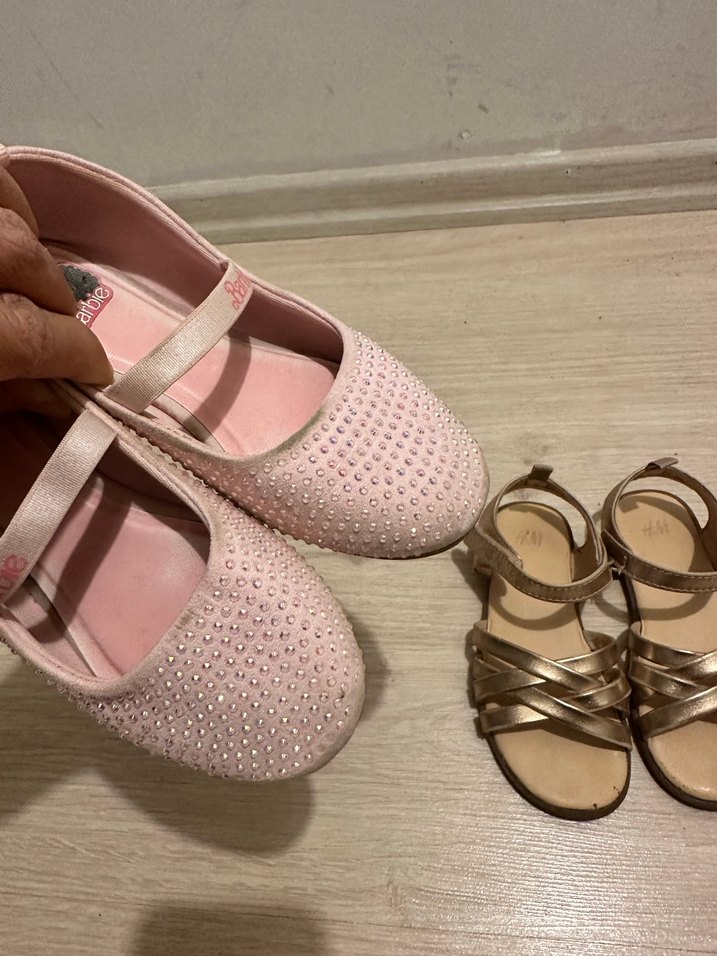 Kız Çocuk Pembe Tokalı Terlik - Görsel 3