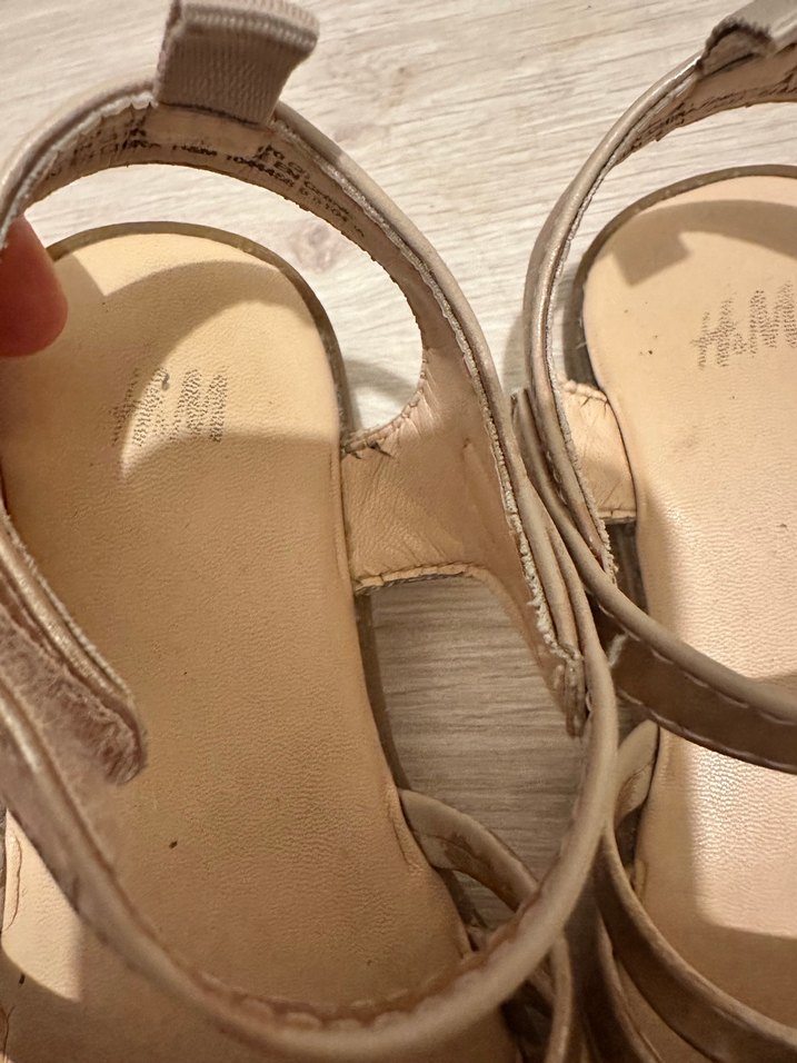 Kız Çocuk Pembe Tokalı Terlik - Görsel 4